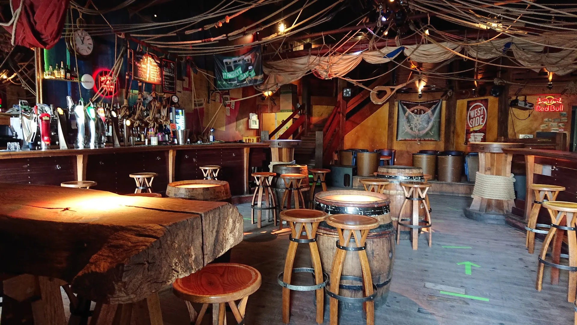 Le Hangar a Bananes